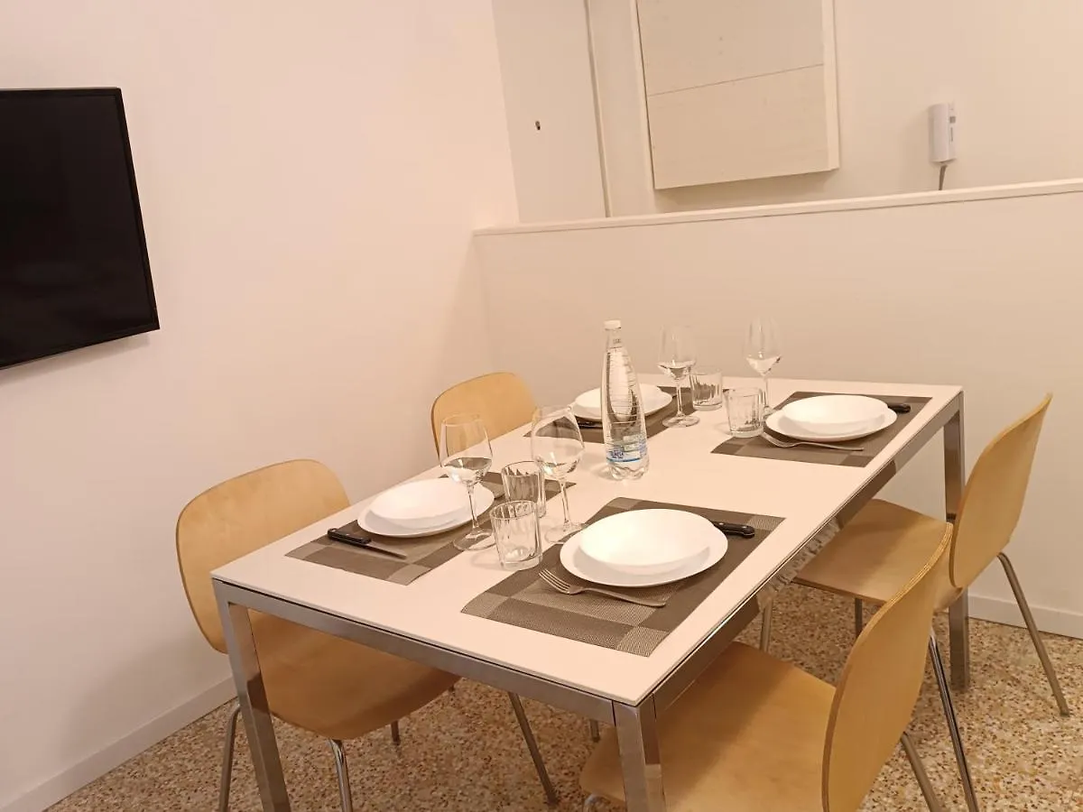 Il 64B - 10 Minuti A Piedi Dal Policlinico San Matteo - Apartment Pavia 0*,